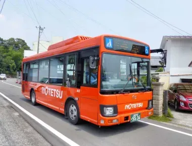 Iyotetsu bus 