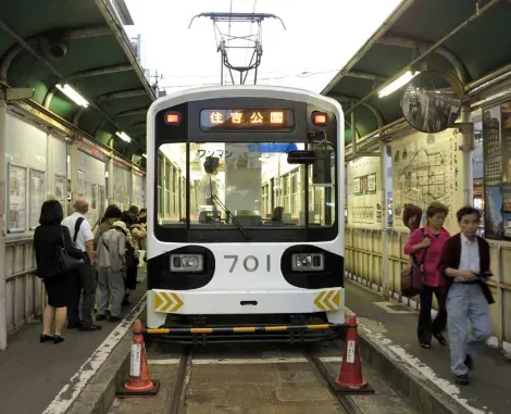 Hankai Uemachi Line Tram