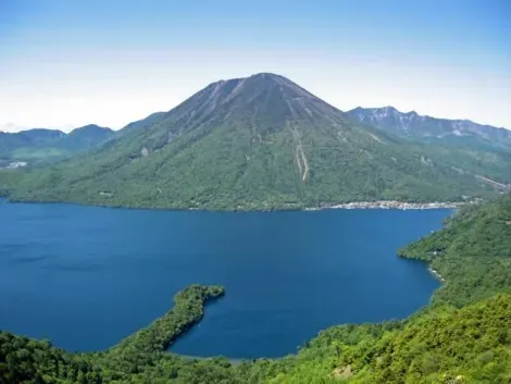 El lago Chūzenji y el monte Nantai, Nikkō