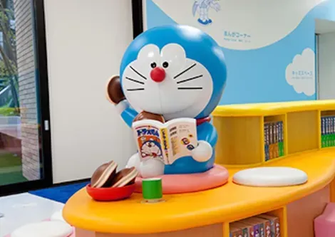 Doraemon, well known Japanese blue kitten is the star of the museum Kawasaki (Tokyo).