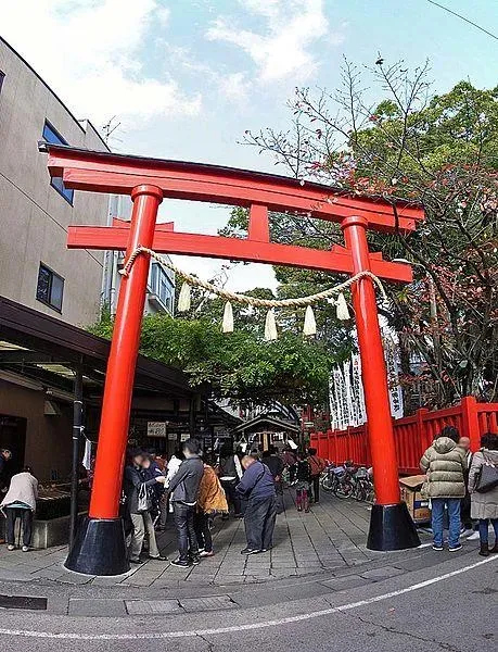 torii-chiyobo-inari-jinja