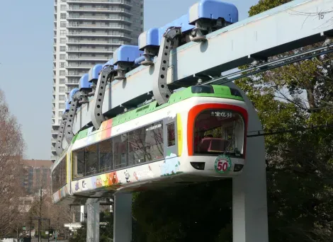 Le monorail du zoo de Ueno